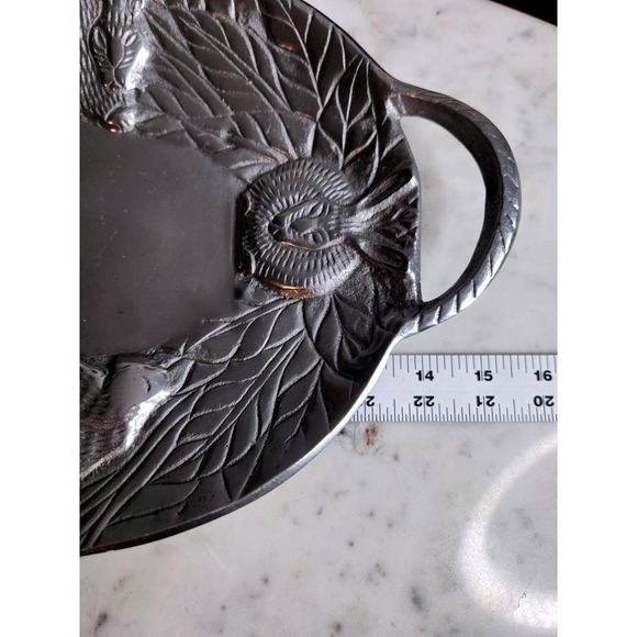 Cast aluminum bunny rabbit oval tray with handles Easter Spring Serveware Decor - Picture 5 of 5